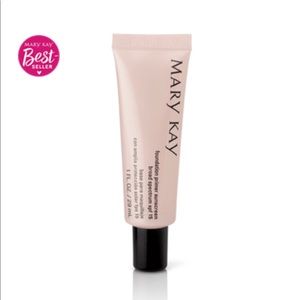 Foundation Primer Sunscreen Broad Spectrum SPF 15